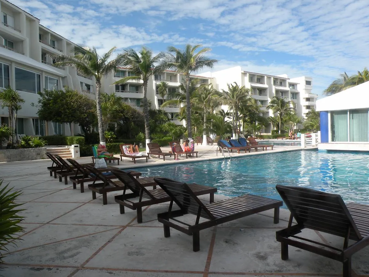 Cancun Beach Aparthotel By Solymar