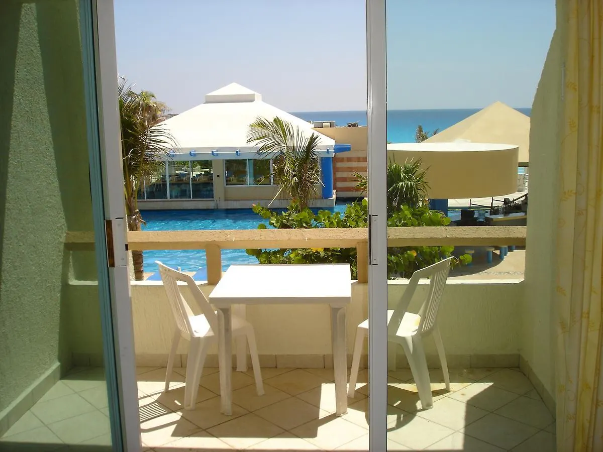 Cancun Beach Aparthotel By Solymar